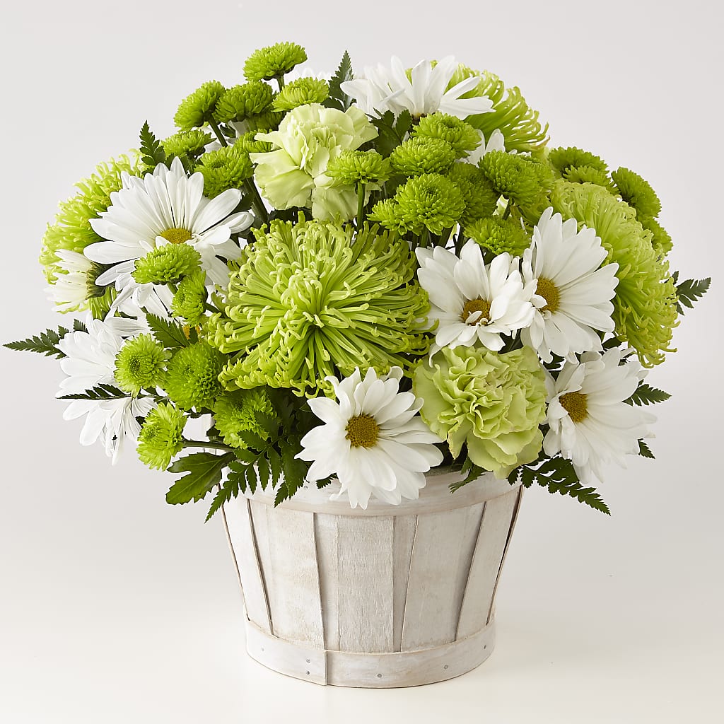 Lucky Charm Basket (Standard) – Sayla Flowers, Los Angeles CA