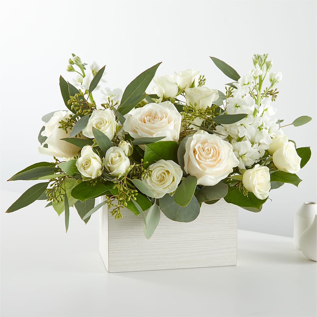 Fresh Linen Box Bouquet – Sayla Flowers, Los Angeles CA