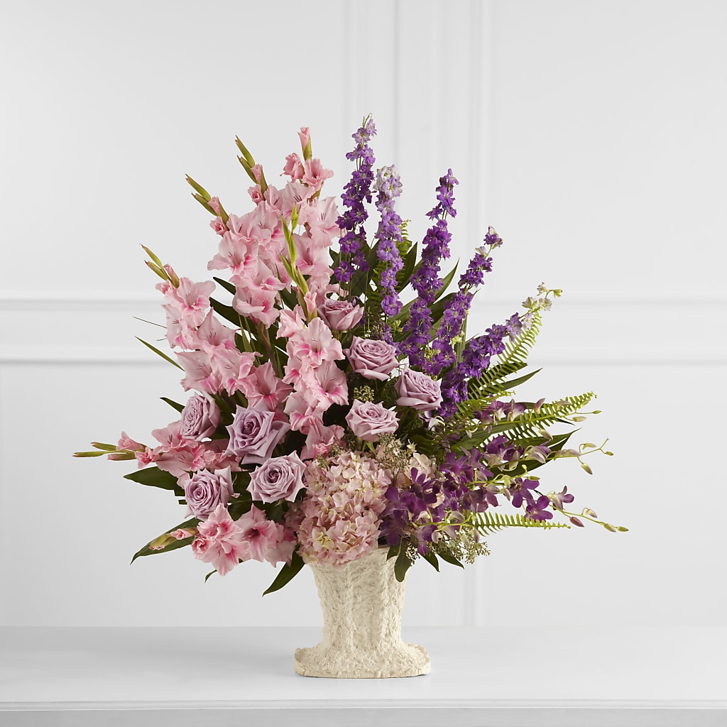 Flowing Garden Arrangement – Sayla Flowers, Los Angeles CA