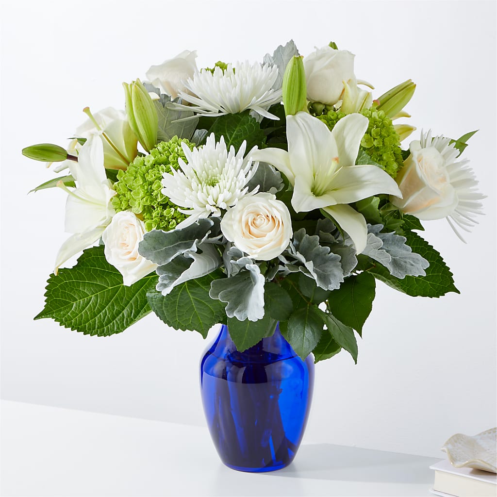 Snowy Dreams Bouquet – Sayla Flowers, Los Angeles CA