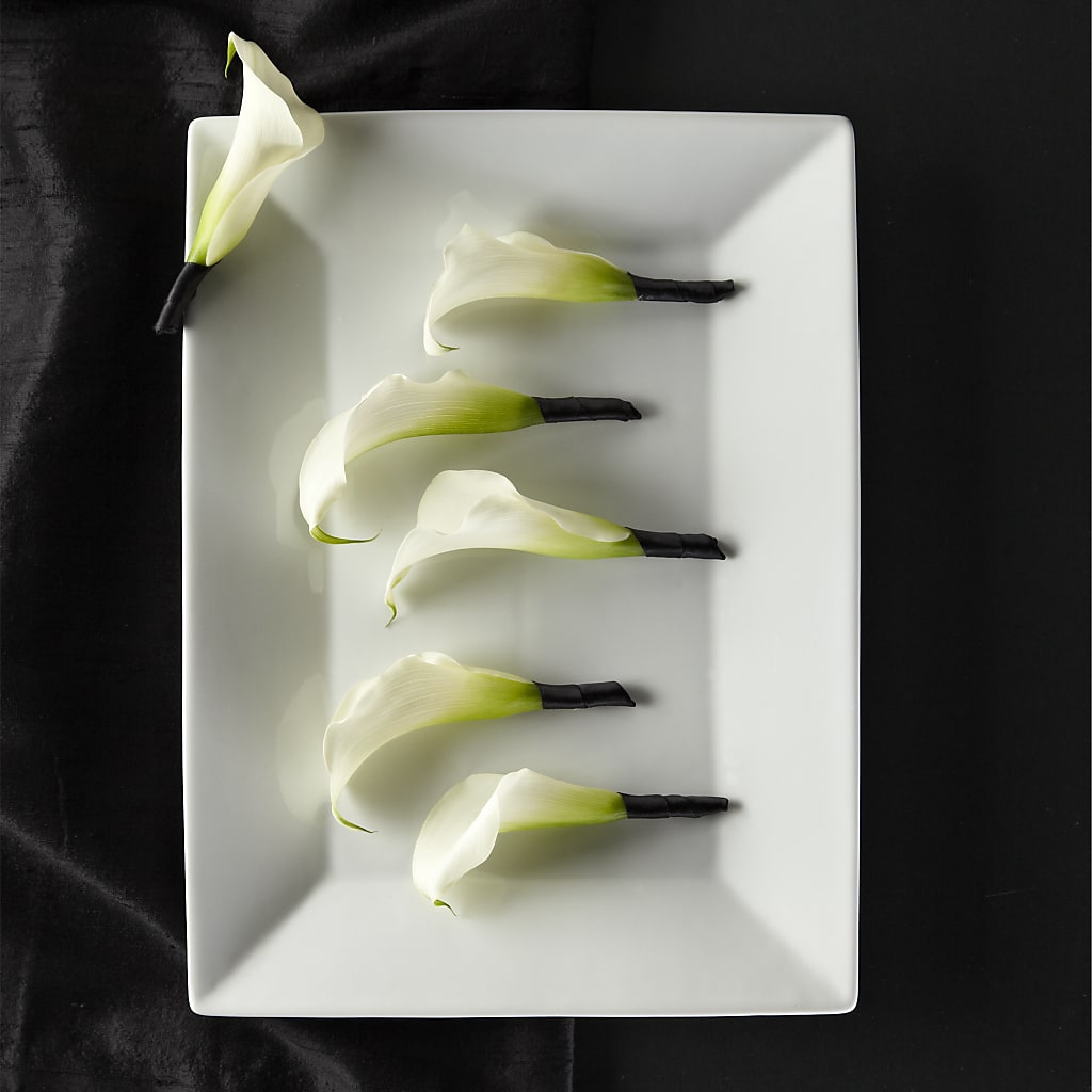 Calla Lily Promise Boutonniere – Sayla Flowers, Los Angeles CA
