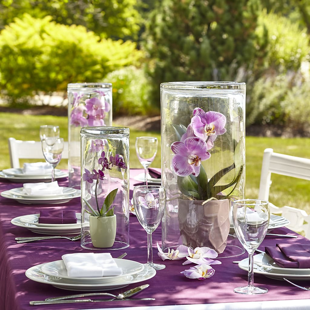 Dramatic Garden Centerpiece – Sayla Flowers, Los Angeles CA