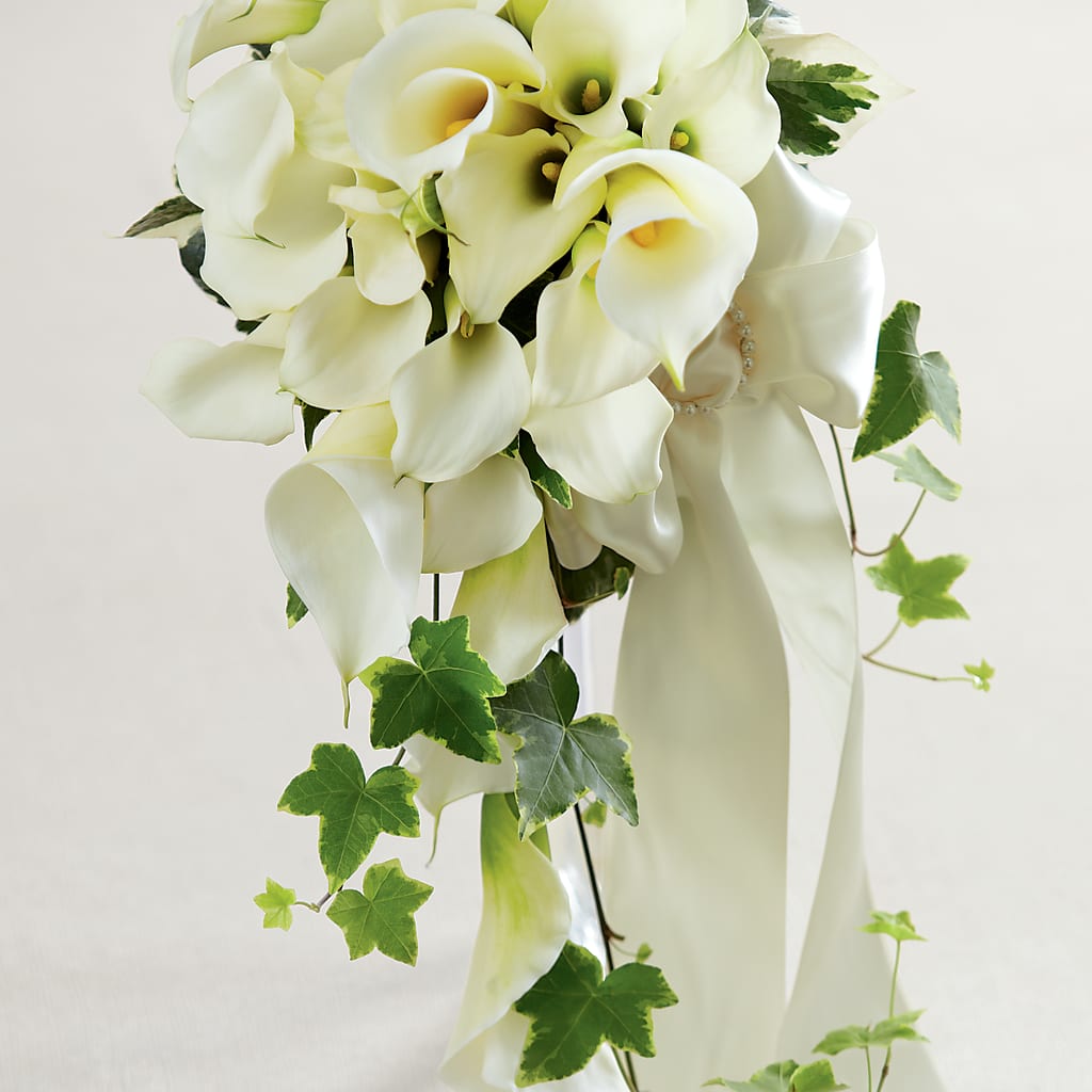 White Chapel Bouquet – Sayla Flowers, Los Angeles CA