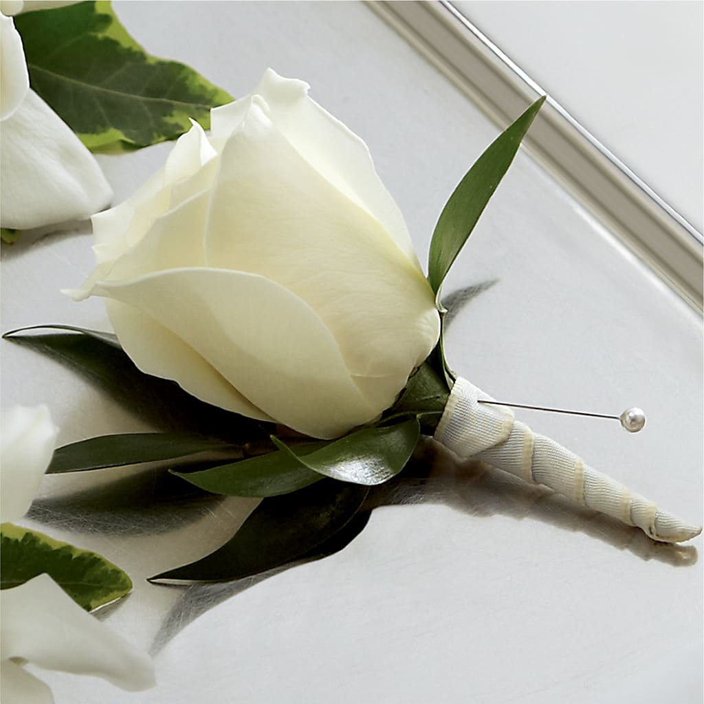 White Rose Boutonniere – Sayla Flowers, Los Angeles CA