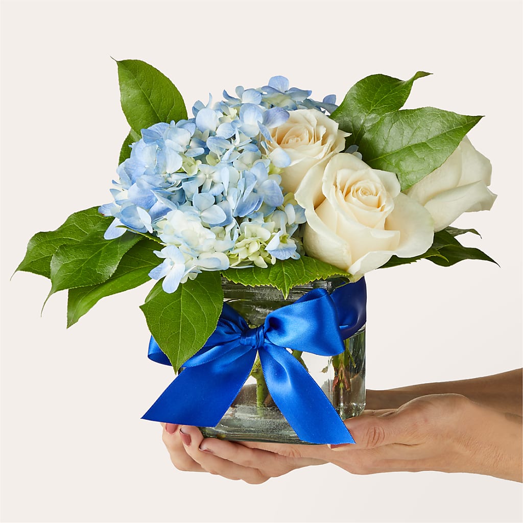 Sky Blue Delight Bouquet –  Sayla Flowers, Los Angeles CA