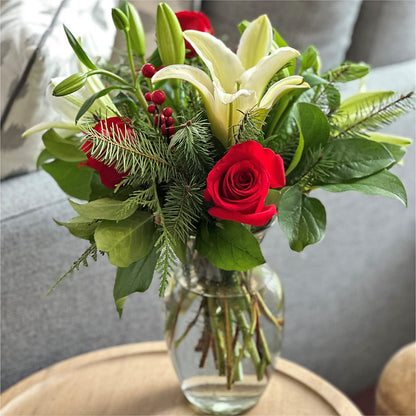Sparkling Snowflakes Bouquet –  Sayla Flowers, Los Angeles CA