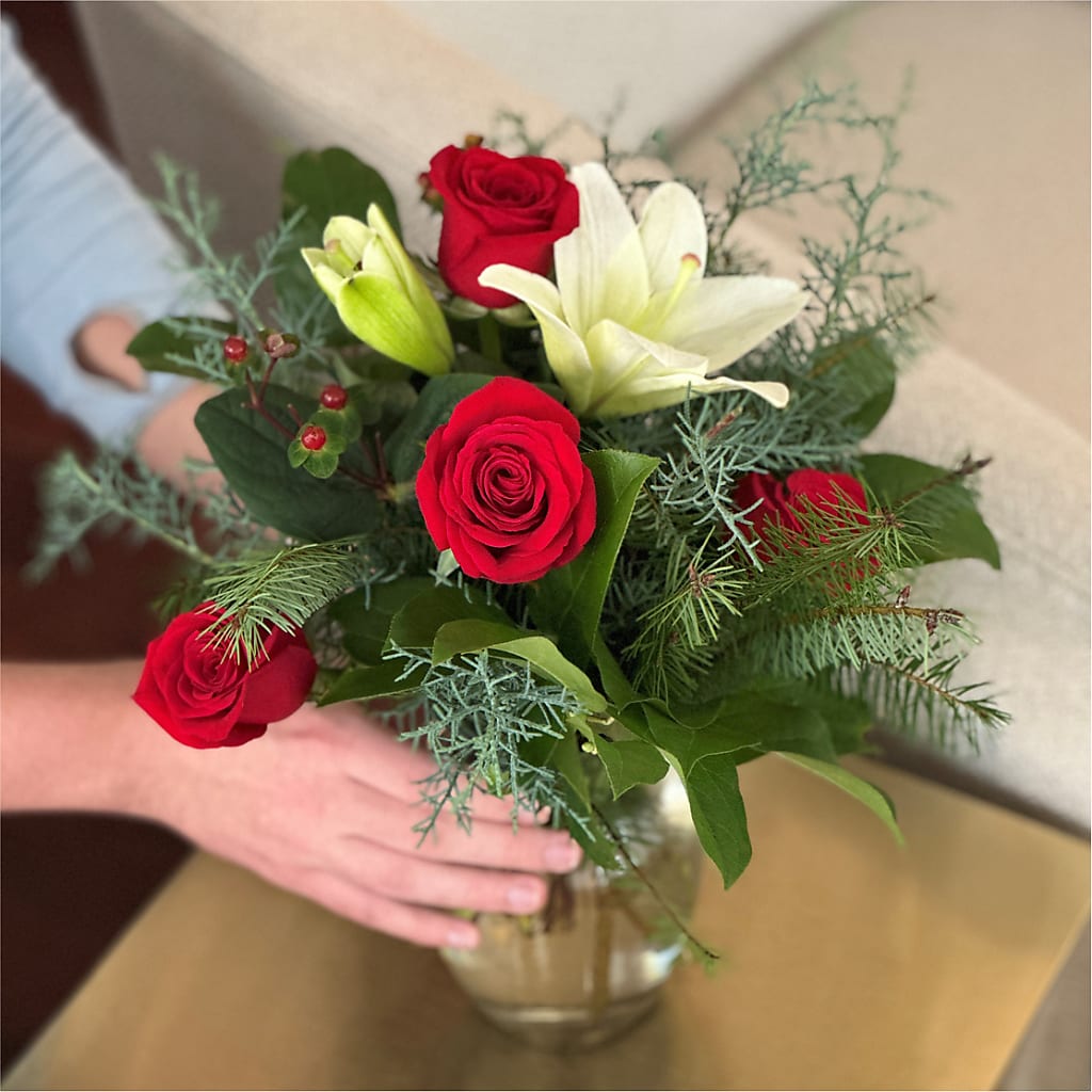 Glittering Lights Bouquet –  Sayla Flowers, Los Angeles CA