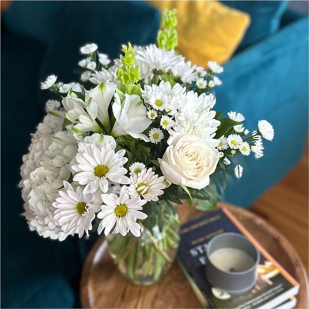 Classic Ivory – A Florist Original –  Sayla Flowers, Los Angeles CA