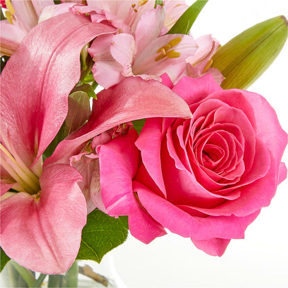 Lots of Love Bouquet –  Sayla Flowers, Los Angeles CA