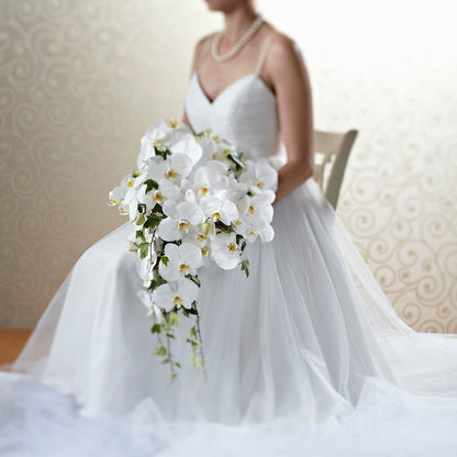 Classic White Bouquet –  Sayla Flowers, Los Angeles CA